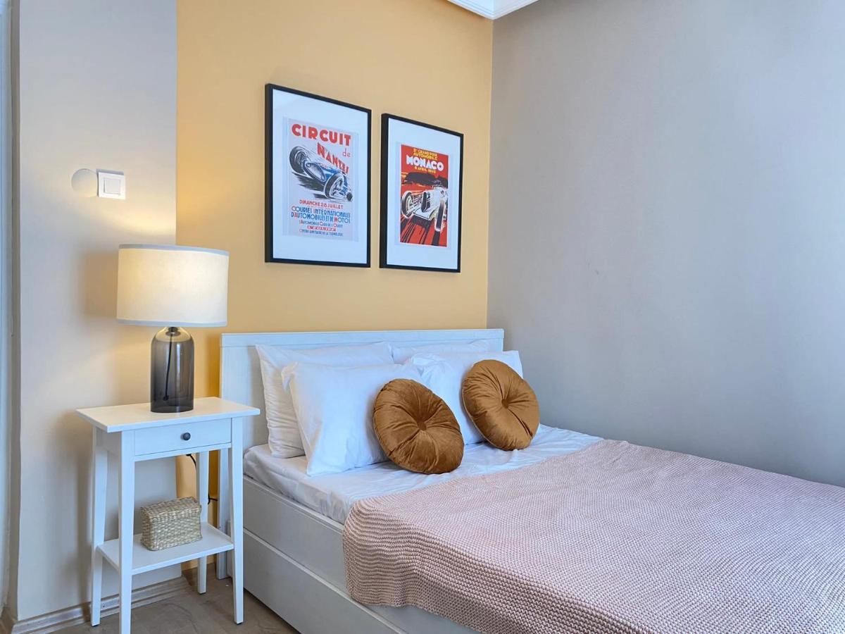 Chic Flat Near Shopping Malls In Sisli Apartment Истанбул Екстериор снимка
