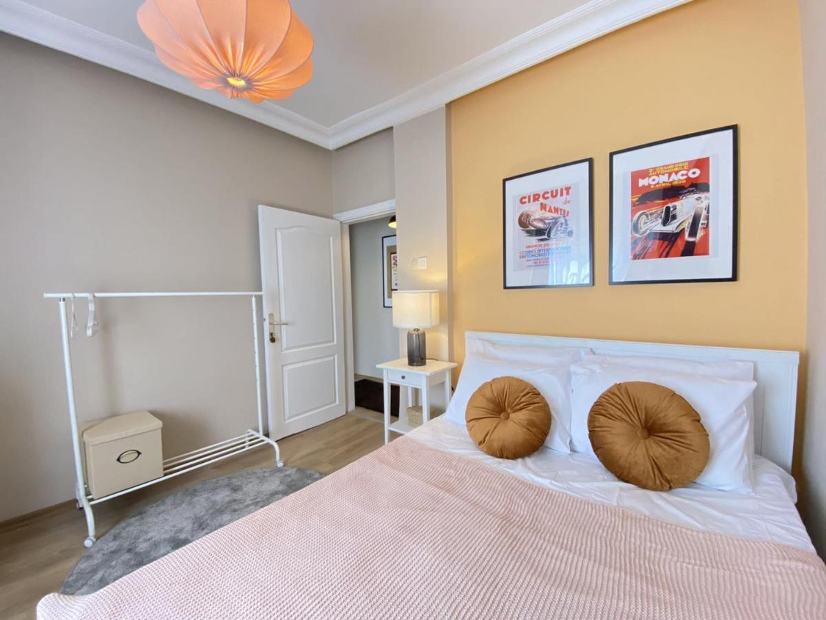 Chic Flat Near Shopping Malls In Sisli Apartment Истанбул Екстериор снимка